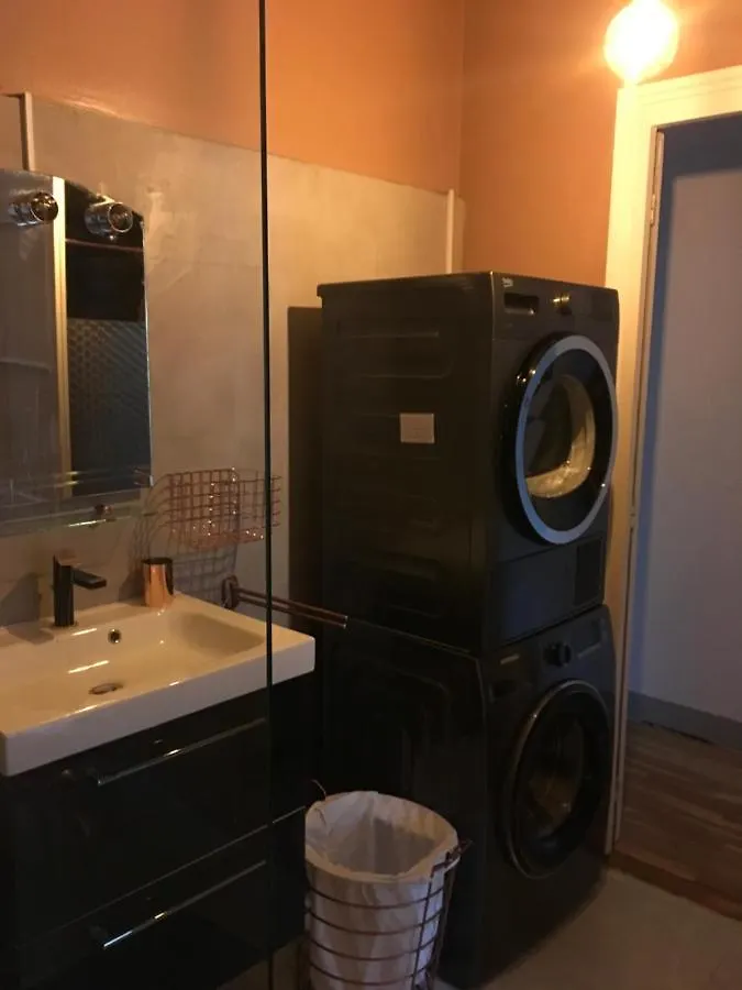 باريس Left Bank Deluxe Apartment فرنسا