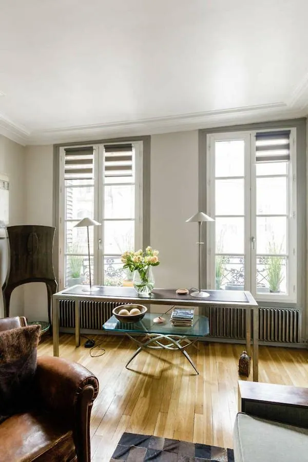باريس Left Bank Deluxe Apartment